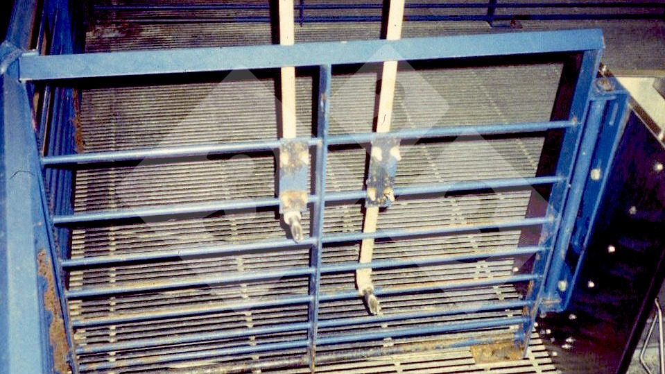 Regolazione dellaltezza dellabbeveratoio