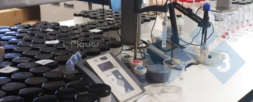 Foto 2. &Egrave; stata analizzata la composizione del liquame e sono stati effettuati test in vitro per determinare le potenziali emissioni di ammoniaca e metano.
