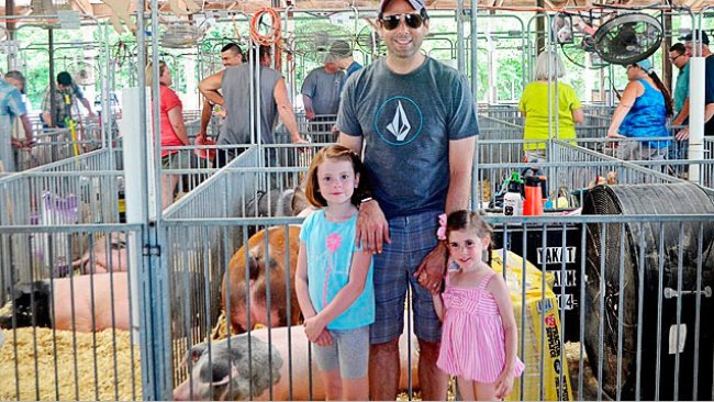 Le fiere agricole sono eventi educativi per i giovani e per il pubblico in generale per apprendere di agricoltura e di sistemi di produzione di alimenti.