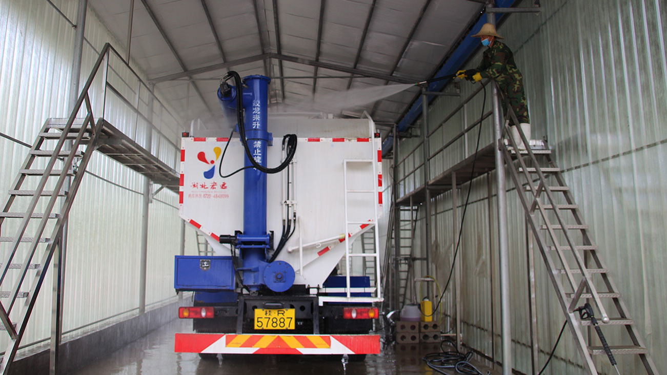 Centro di lavaggio situato allentrata