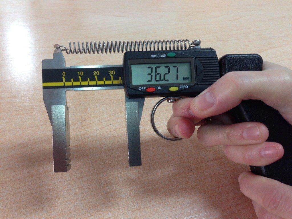 Cutimetro digitale (pistola Hauptner) per la tubercolina (2) Cutimetro digitale (pistola Hauptner) per la tubercolina (2)