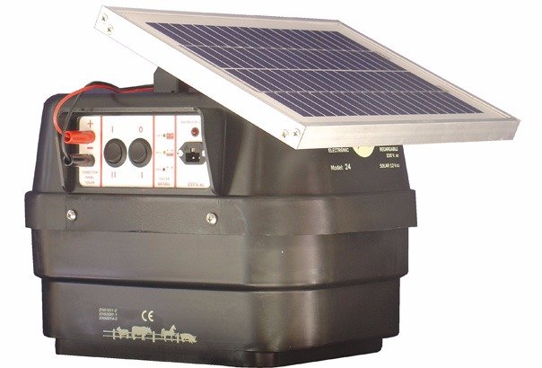Elettrificatore - MODELLO 24S per equini, bovini e animali domestici Elettrificatore - MODELLO 24S per equini, bovini e animali domestici