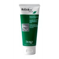 Crema unversale pulente per ogni tipo di tinta Crema unversale pulente per ogni tipo di tinta